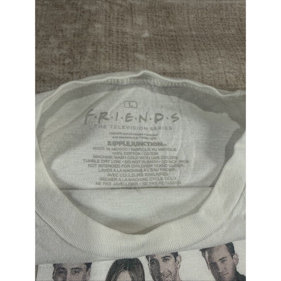Vintage Y2K FRIENDS T-Shirt Adult L White Short Sleeve Tee TV Show - Picture 5 of 7